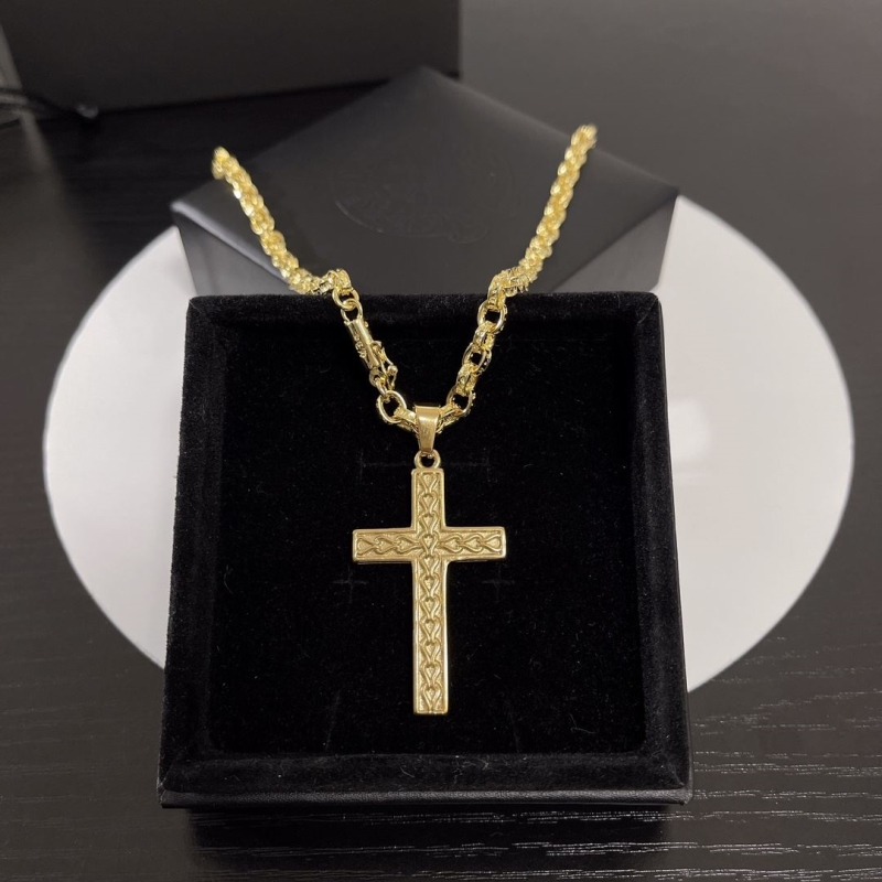 Ch**me He**ts necklaces